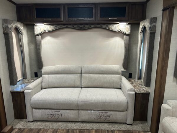 2016 Keystone Cougar 303RL - Image 28