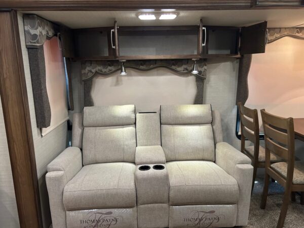 2016 Keystone Cougar 303RL - Image 24