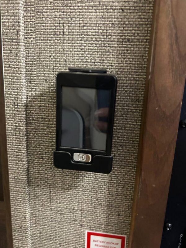 2016 Keystone Cougar 303RL - Image 2