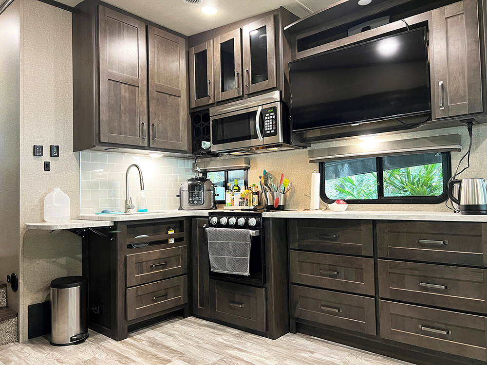 Heart of Texas RV Pros works on all RV Interiors