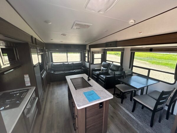 2021 Crusader Lite 29RS - Image 21