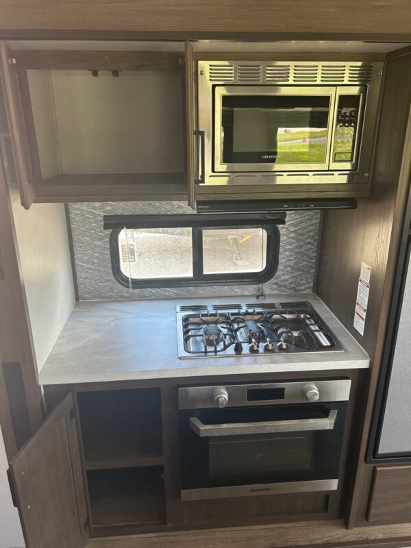 2021 Crusader Lite 29RS - Image 23