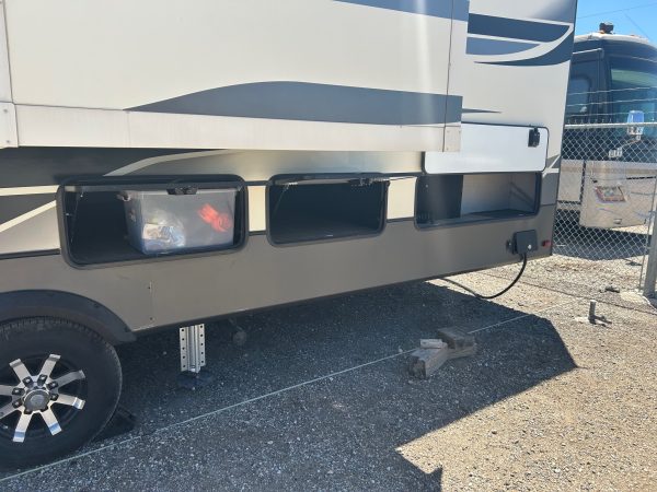 2020 Keystone Alpine 3711KP - Image 9