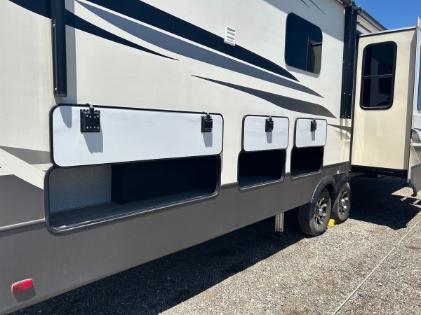 2020 Keystone Alpine 3711KP - Image 12
