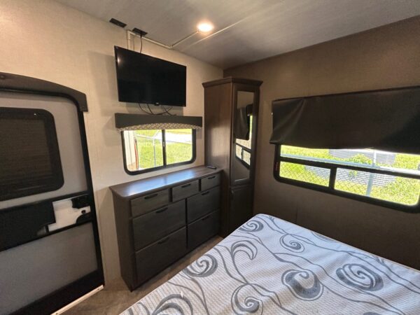 2021 Winnebago Voyage V3436FL - Image 44