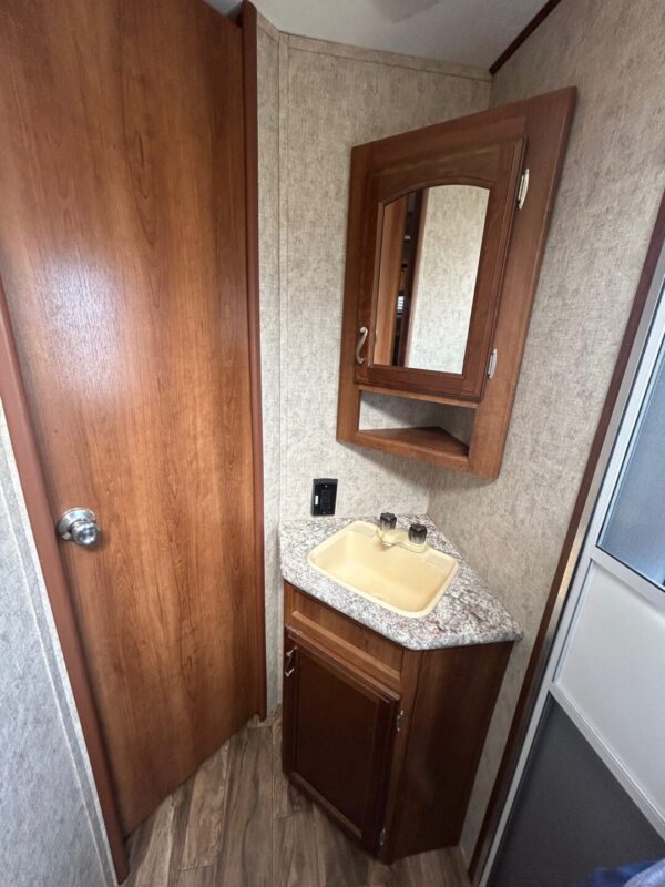 2016 Prime Time Avenger 28DBS - Image 27