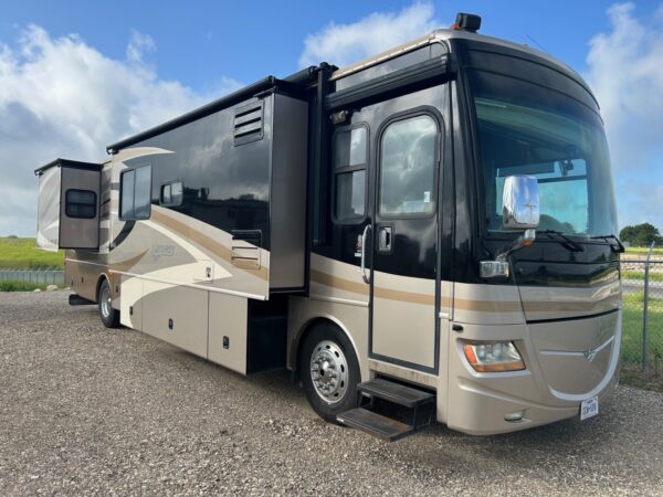 2008 Fleetwood Discovery 40X