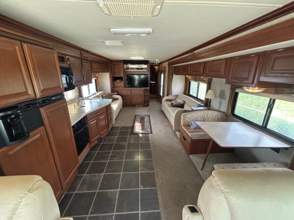 2008 Fleetwood Discovery 40X - Image 39