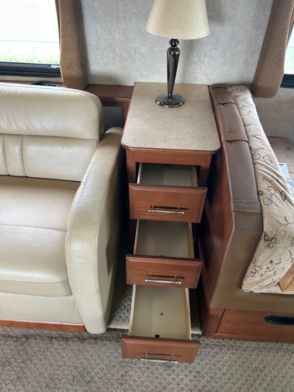 2008 Fleetwood Discovery 40X - Image 57