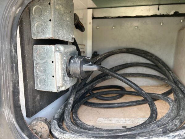 2011 Winnebago View 24K - Image 17