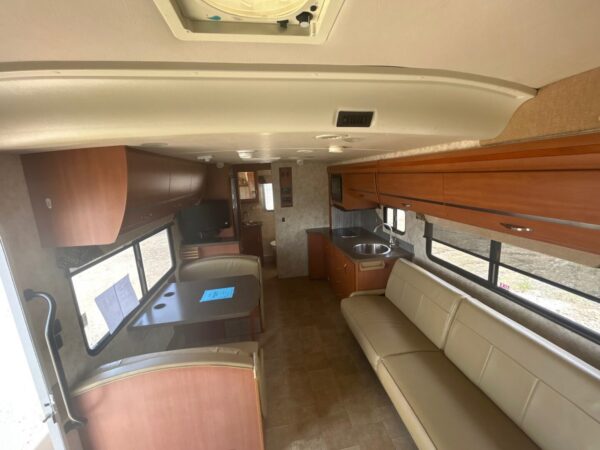 2011 Winnebago View 24K - Image 39