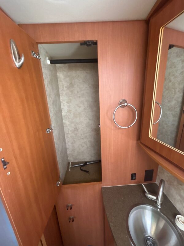 2011 Winnebago View 24K - Image 51