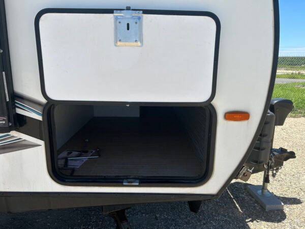 2021 Forest River Surveyor Legend 296QBLE - Image 8