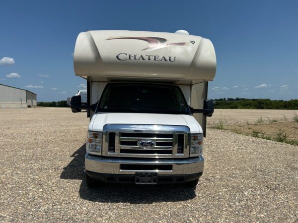 2015 Thor Chateau 31E - Image 3