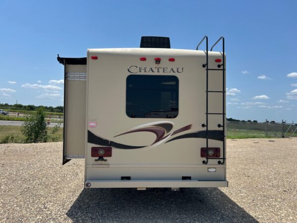 2015 Thor Chateau 31E - Image 6