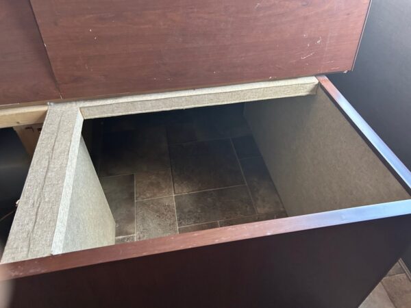 2015 Thor Chateau 31E - Image 66