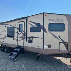 2018 FOREST RIVER ROCKWOOD WINDJAMMER 3008W