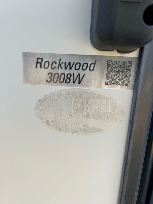 2018 FOREST RIVER ROCKWOOD WINDJAMMER 3008W - Image 7