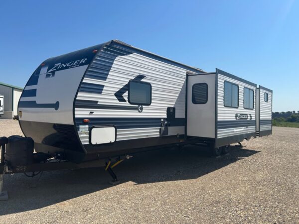 2023 Crossroads Zinger 331BH - Image 3
