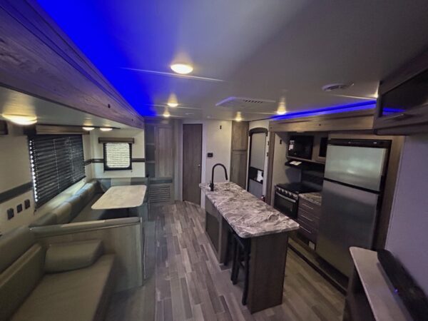 2023 Crossroads Zinger 331BH - Image 21