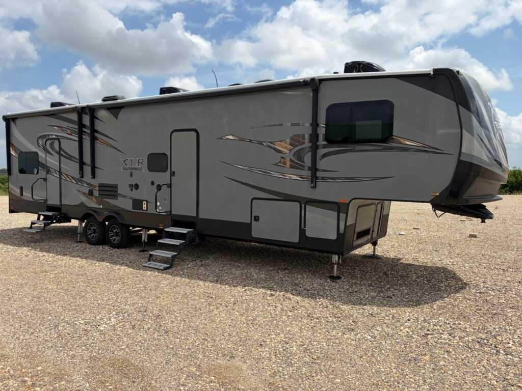 2018 Forest River XLR Thunderbolt 341AMP