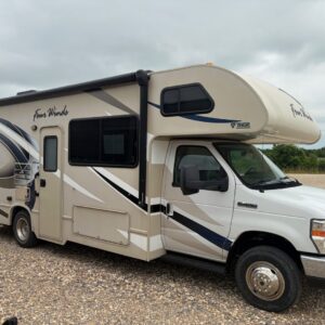 2017 Thor Motor Coach Four Winds 26B