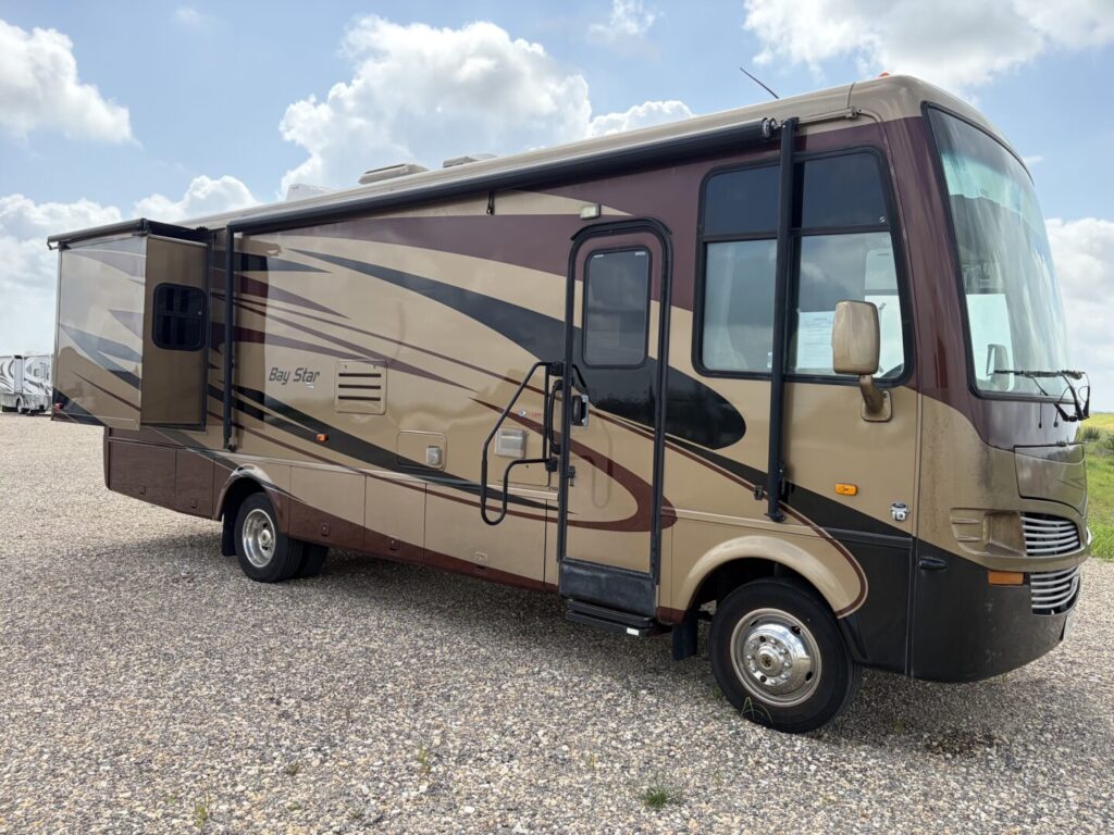 2011 NEWMAR BAY STAR 2901