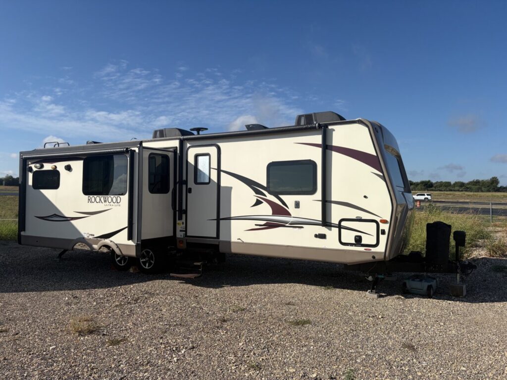 2018 Forest River Rockwood Ultra Lite 2906WS